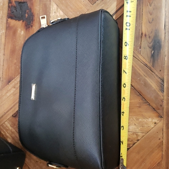 4 pcs Elimpaul All fit in one Traveling Tote , crossbag , wallet and Billfold - Picture 6 of 10